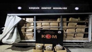 Kırşehirde 3,4 ton kaçak tütün ele geçirildi