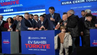 Kocaelide 10 bin 340 sosyal konutun kura çekimi Bakan Kurumun katılımıyla yapıldı
