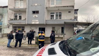 Komşuları ihbar etti, binadaki kötü koku ölümü ortaya çıkardı