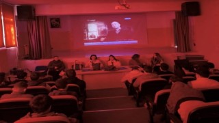 Köyceğizde öğrencilere belgesel gösterimi düzenlendi