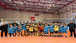 Küçük Erkekler Voleybol Süper Ligi maçları tamamlandı