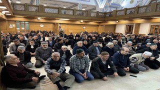 Kuluda ilk teravih namazında camiler doldu