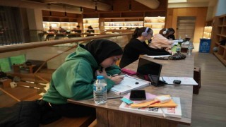 Kütüphaneler sahura kadar açık olacak