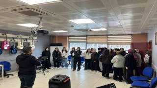 Lise öğrencileri gençlik merkezinde vakit geçirdi