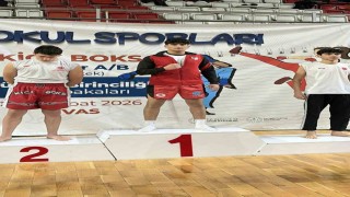 Liseli kick boks sporcusu Türkiye şampiyonu oldu