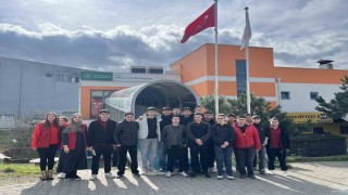 Liseliler gençlik merkezinde