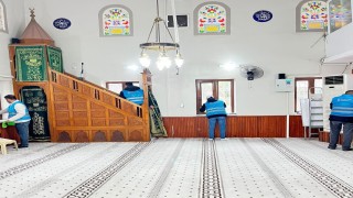 Manisada denetimli serbestlik yükümlülerinden camilere Ramazan bakımı
