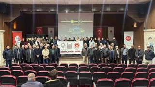 Mardin Büyükşehir Belediyesinin umreye göndereceği 47 çifte ibadet öncesi eğitim verildi