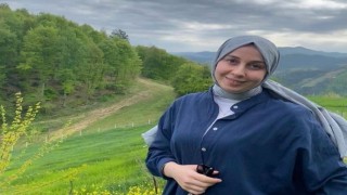 Mardindeki feci kazada hayatını kaybeden genç kız gözyaşları arasında toprağa verildi