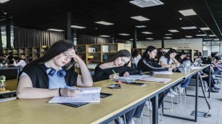 Mersinde okuma salonları gençlerin ikinci evi oldu