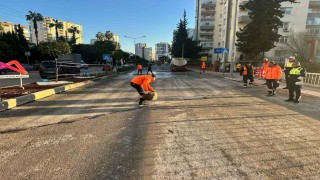 Mersinde selin zarar verdiği köprüde tahkimat çalışması tamamlandı