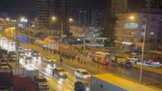 Mersinde tırlar çarpıştı: 2 yaralı