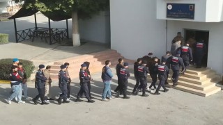 Mersinde zehir tacirlerine şafak operasyonu: 43 gözaltı, 448 bin sentetik hap ele geçirildi