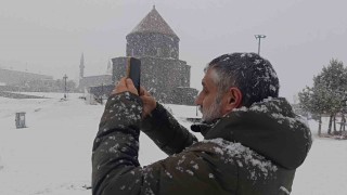 Meteoroloji uyarmıştı: Karsta yoğun kar yağışı başladı