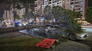 Meteorolojiden kuvvetli rüzgar ve fırtına uyarısı