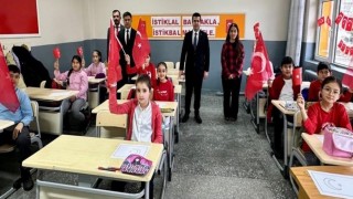 Mihalıççıkta ilk ders Bayrak Sevgisi oldu