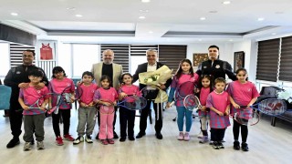 Minik raketler turnuva yolunda