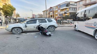 Motosikletle otomobil çarpıştı: 1 yaralı