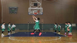 Muğlaspor basketbolda genç yetenekleri yetiştiriyor