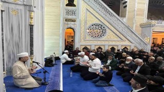 Muşta Berat Kandilinde camiler doldu taştı