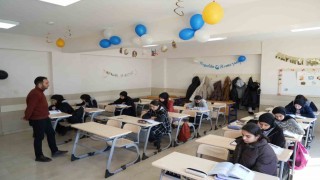 Muşta öğrencilerden Ramazana özel sınıf ve okul süslemesi