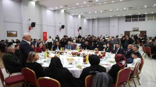 Muşta Ramazanın ilk iftarı şehit yakınları ve gazilerle yapıldı