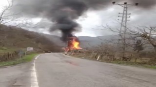 Mutfak tüpünden çıkan yangınla ev küle döndü