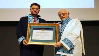 NEÜde Afzal Khana Fahri Doktora Payesi tevcih edildi