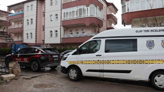 Nevşehirde eşini bıçaklayan şahıs kaçarken kaza yaptı: Hayatını kaybetti