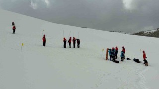 Niğdede çığ tatbikatı gerçekleştirildi