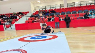 Niğdede floor curling heyecanı yaşandı