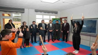 Öğrenciler modern mini spor salonuna kavuştu