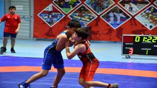 Okul Sporları Yıldızlar Güreş müsabakaları tamamlandı