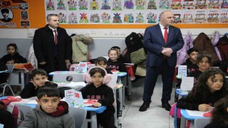 Okullarda ikinci dönem bayrak temasıyla başladı