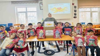 Orduda minikler, ördükleri atkıları Hataydaki depremzede akranlarına gönderdi