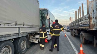 Orduda yolcu otobüsü ile tır çarpıştı: 4 yaralı