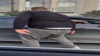 Otomobil sürücüsünü bıçakla tehdit eden minibüs şoförü tutuklandı