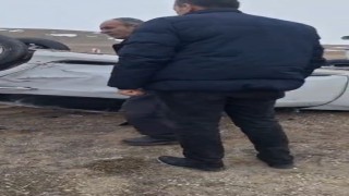 Otomobil takla attı, sürücü kazadan yara almadan kurtuldu