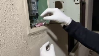 Otomobil ve elektrik panosuna zulalanan uyuşturucuları polis buldu: 3 tutuklama