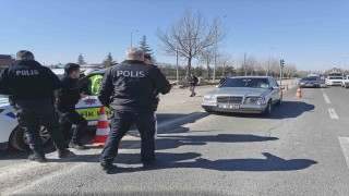 Otomobilin çarptığı 15 yaşındaki çocuk ağır yaralandı