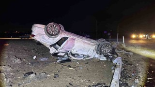 Otomobiller kafa kafaya çarpıştı: 2 yaralı