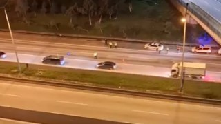Otoyolda karşıya geçmeye çalıştı, tırın altında kalıp öldü