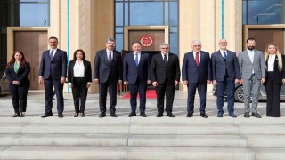 Öztürkler: Anavatanla kopmaz bağlarımız her türlü tehlikeye karşı güç vermeye devam edecek