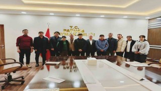 Patnostan ilk yüze 8 öğrenci