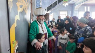Pendikte minikler tekne orucu sevincini yaşadı