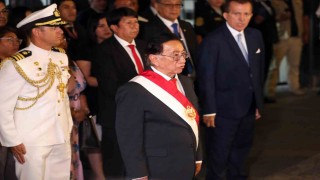 Peruda 83 yaşındaki Balcazar geçici devlet başkanı oldu