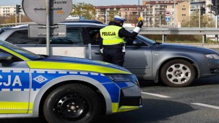 Polonyada denetim yapan polisin uyuşturucu etkisi altında olduğu belirlendi