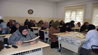Ramazan ayında Kuran kurslarına katılım arttı