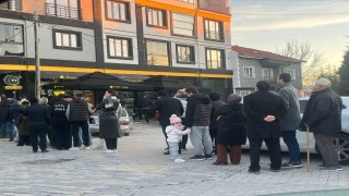 Ramazan pidesi kuyrukları uzuyor