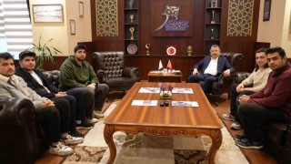 Rektör Kırışık Evrenos takımı ile bir araya geldi